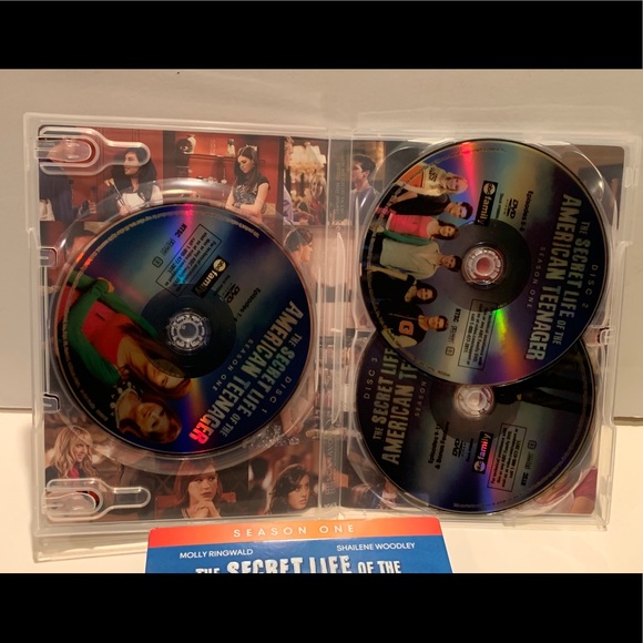 THE SECRET LIFE OF THE AMERICAN TEENAGER DVD. - Picture 5 of 5
